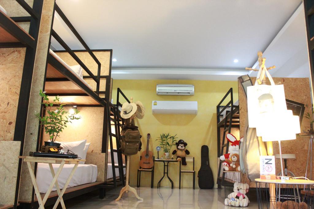 Hotel Eat N Sleep Phuket Exterior foto