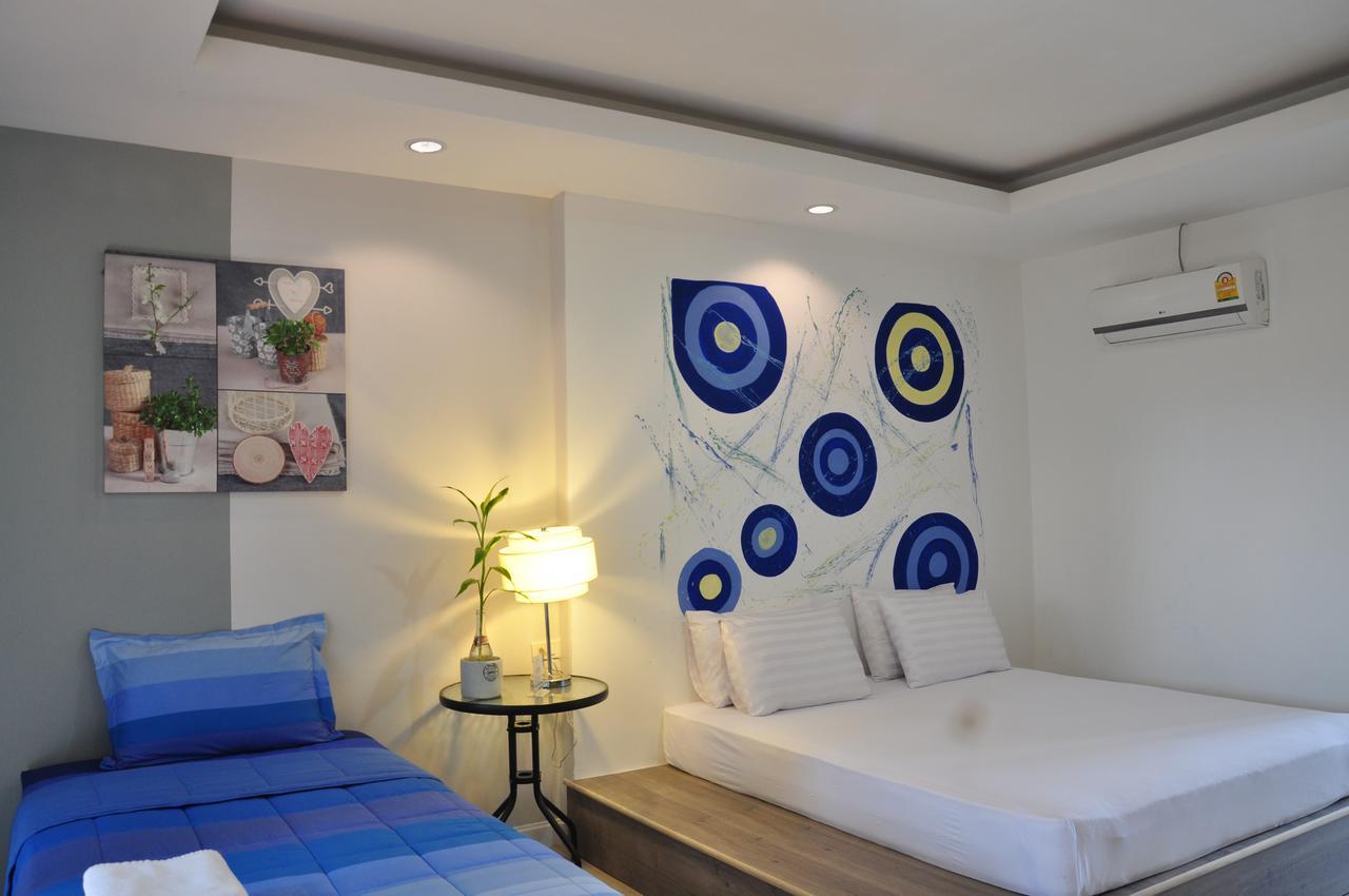 Hotel Eat N Sleep Phuket Exterior foto